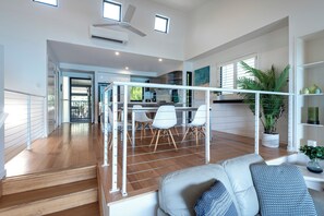 Interior - Shorelines 17 - Hamilton Island  (Hamilton Island)