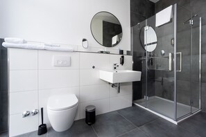 Kahden hengen huone | Oleskelualue | Televisio