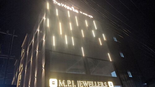 The White IBIS A Boutique Hotel