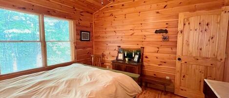 2 makuuhuonetta, ilmainen Wi-Fi, vuodevaatteet