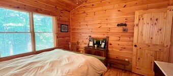 Trout Lily Cabin - Lansing, NC
