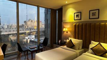 1 bedroom, Egyptian cotton sheets, premium bedding, minibar