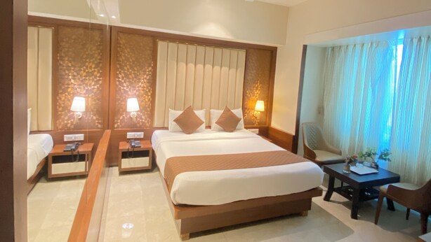 Grand Studio Suite | Desk, laptop workspace, soundproofing, WiFi (free) - Hotel Czar Inn (Navi Mumbai)