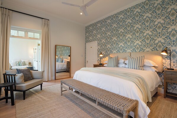 6 camere, una scrivania, ferro/asse da stiro, Wi-Fi