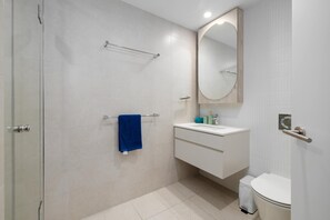 Shower, hair dryer, shampoo