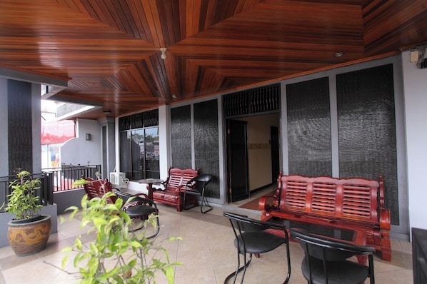 Terrace/patio - Nikita (Bukittinggi)