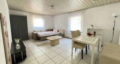 H&H Home - Central and quite apartment in Sindelfingen