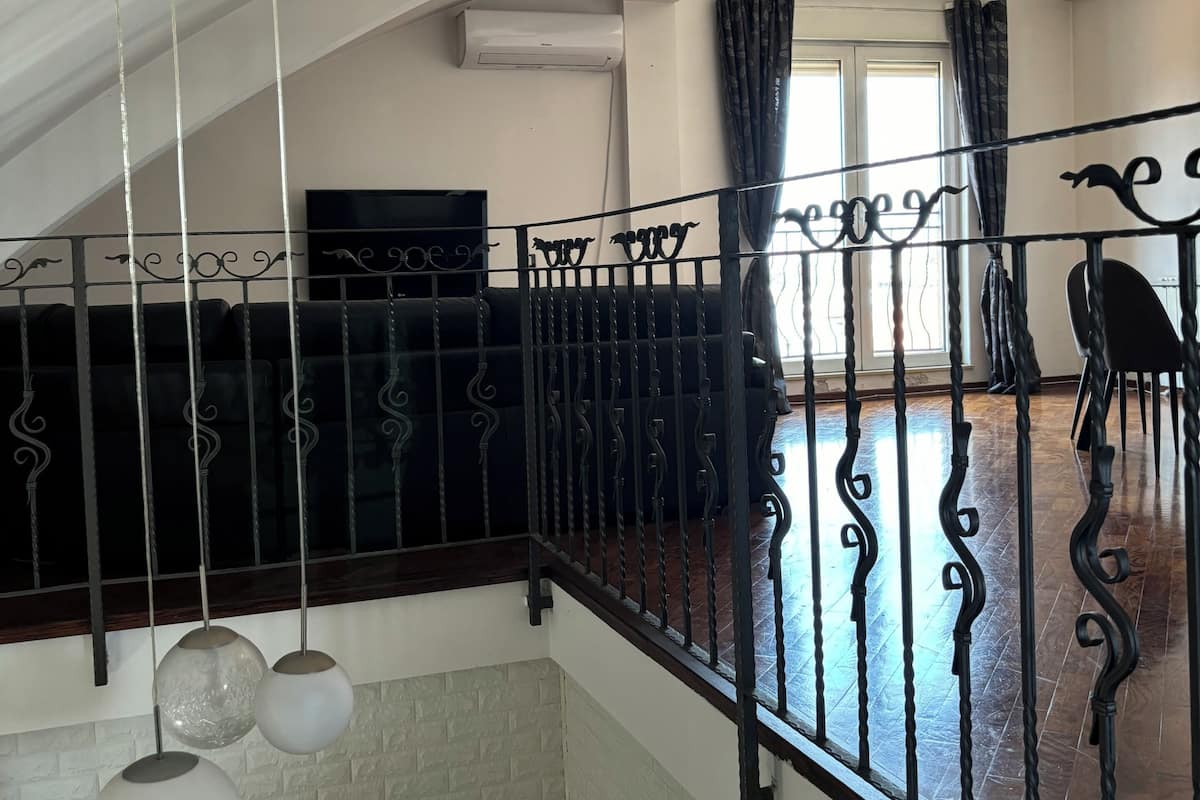 Comfort Duplex, City View