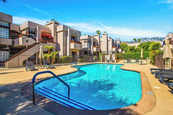 Pool - Palm Springs Getaway - A Ryson Property (Palm Springs)