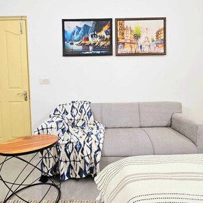 Premium bedding, pillowtop beds, soundproofing, free WiFi