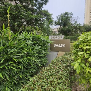 Exterior - Lux Studio Epic Stay (Gurugram)