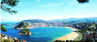 Urrugne Centre, Grand Appart Jardin-terrasse-vue Montagne-wifi, Près de Tout!