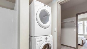 Unclassified image, 5 of 16, button - Landing | Chic 1BD, Rooftop Lounge, Gym (Portland)