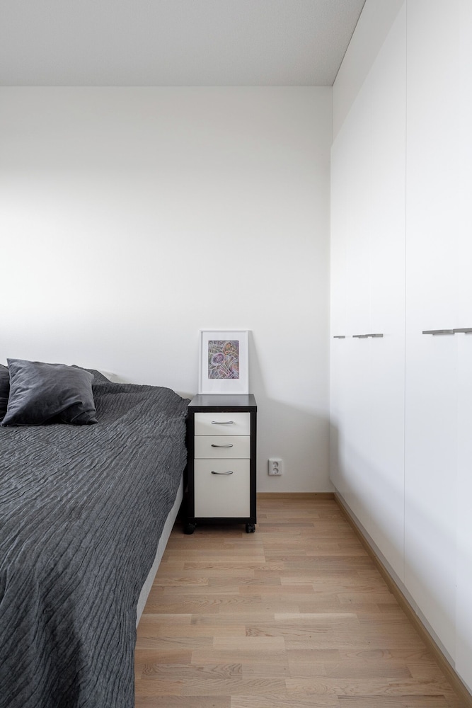 Fabulous 1br Apt With Sauna & Views 5