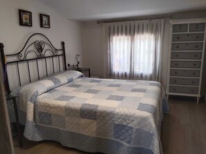 2 bedrooms, iron/ironing board, travel cot, bed sheets
