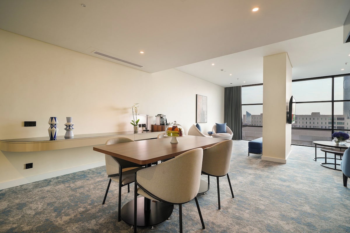 In-room safe, desk, blackout drapes, soundproofing