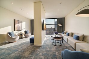 객실 내 금고, 암막 커튼, 방음 설비, 다리미/다리미판