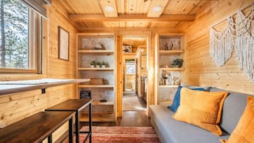 Smart TV y chimenea