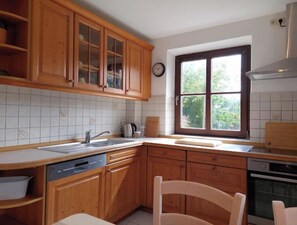 Kühlschrank, Ofen, Herdplatte, Geschirrspüler