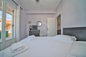 1 bedroom, iron/ironing board, free WiFi, bed sheets - Chloi Apartment in Ermioni (Ermioni)