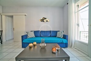 TV - Chloi Apartment in Ermioni (Ermioni)