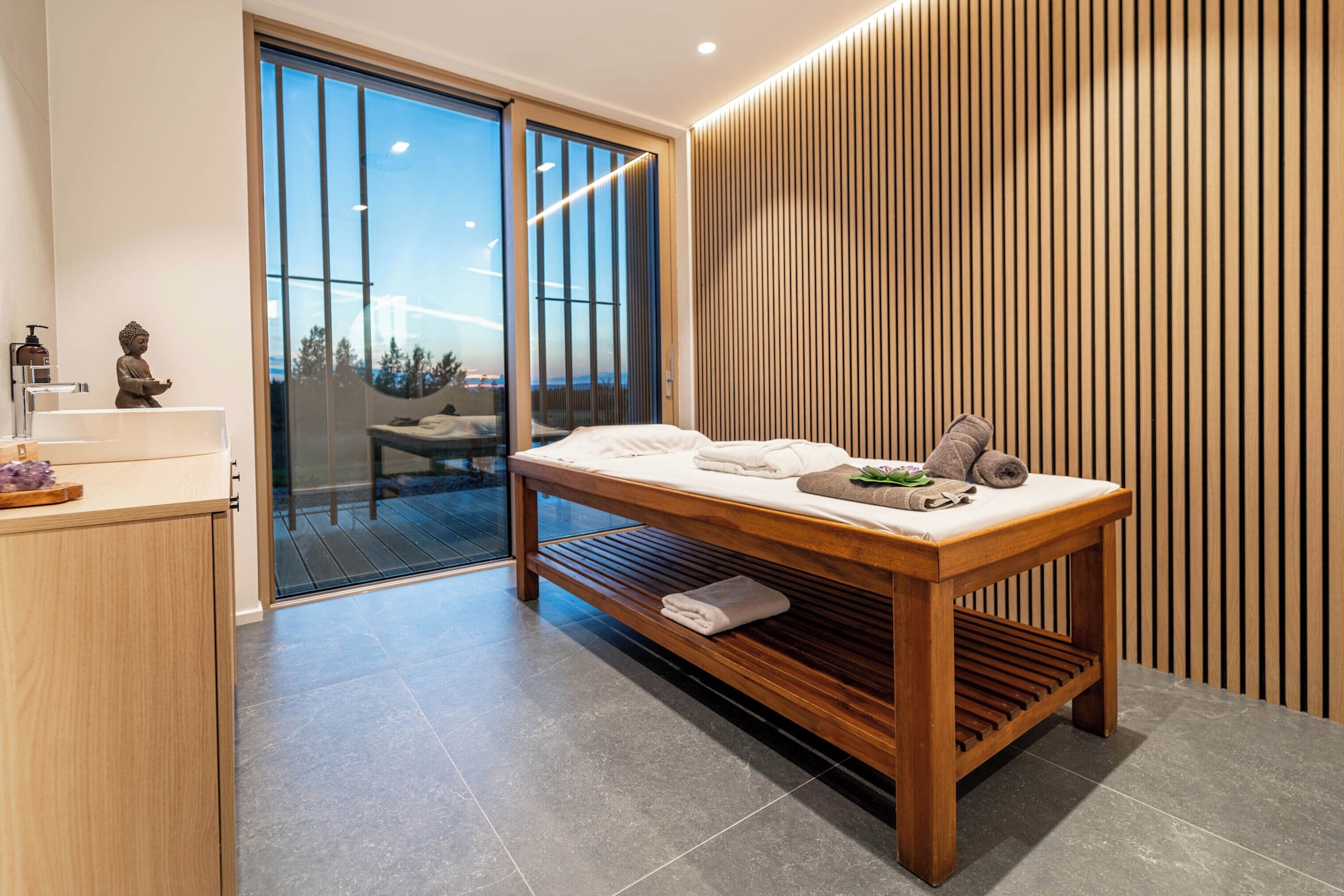 2 Star Hotels