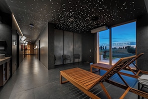 Sauna, hot tub, steam room, massages