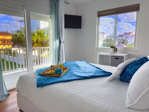 5 habitaciones, tabla de planchar con plancha y wifi gratis 