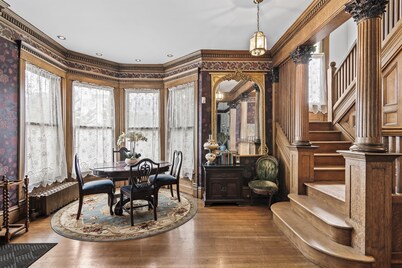 Grand Historic Retreat | Walk to Capitol & Attractions | Timeless Elegance