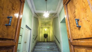 Property entrance - Pandolfini Courtyard (Florence)