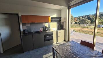 KĂžleskab, mikrobĂžlgeovn, ovn, opvaskemaskine