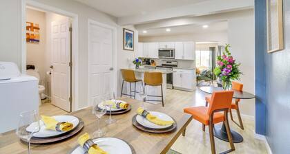 Central Albuquerque Getaway w/ Hot Tub & Grill!