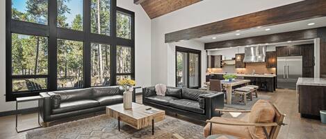 Télévision, cheminée