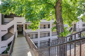 Apartment (2 Bedrooms) | Interior - Lakefront Condo in Osage Beach: Balcony + Views! (Osage Beach)