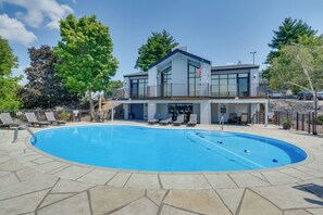 Apartment (2 Bedrooms) | Interior - Lakefront Condo in Osage Beach: Balcony + Views! (Osage Beach)