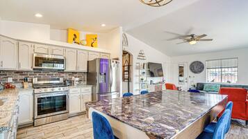 Rumah (2 Bedrooms) | Interior