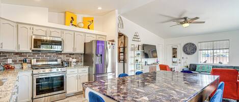 House (2 Bedrooms) | Interior