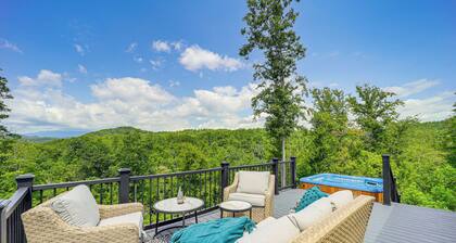 Secluded Lenoir Tiny Home w/ Private Hot Tub!