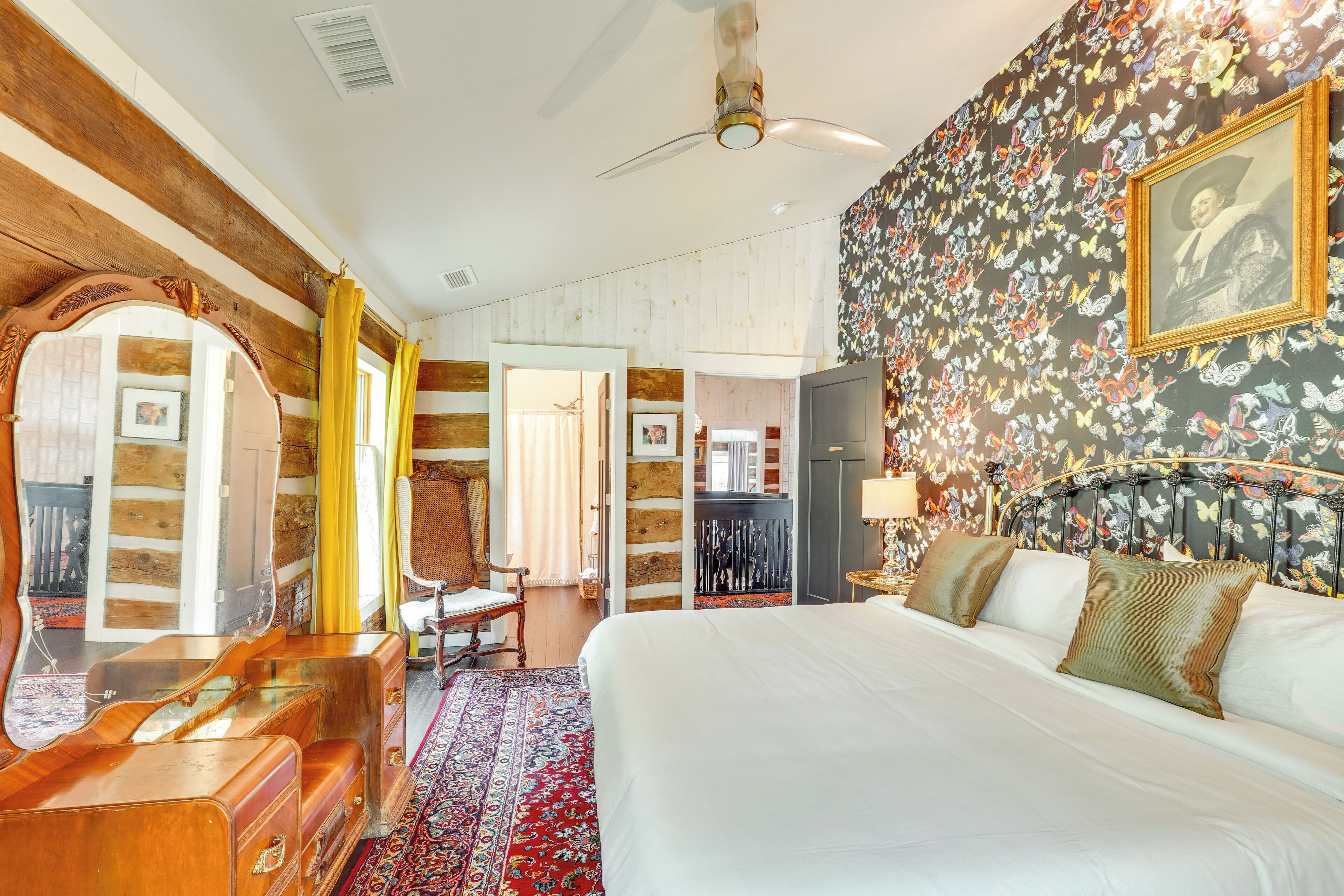 House (5 Bedrooms) | Interior