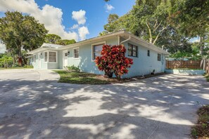 Apartment (2 Bedrooms) | Interior - Stuart Vacation Rental ~ 1 Mi to Downtown! (Stuart)