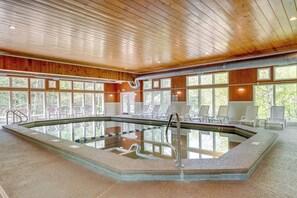 Apartment (1 Bedroom) | Interior - Resort Condo w/ Loft: 1 Mi to Attitash Mountain! (Bartlett)