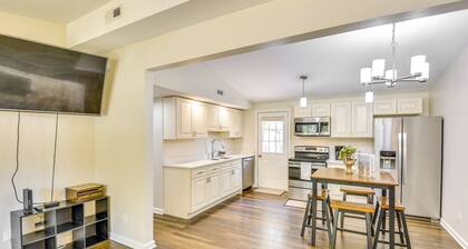 2 Mi to Lake Michigan: Pet-friendly Sawyer Apt