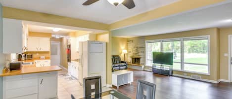 House (4 Bedrooms) | Interior