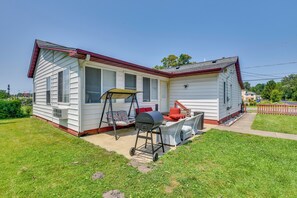 House (3 Bedrooms) | Front of property