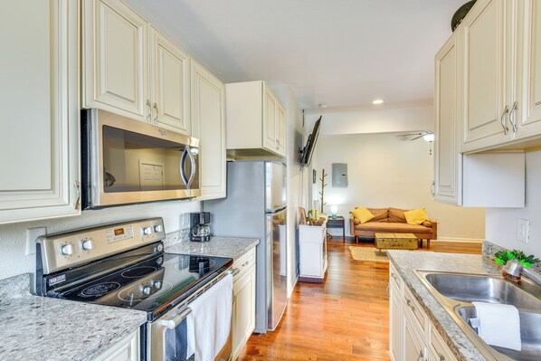 Apartment (2 Bedrooms) | Front of property - 2 Mi to Warren Dunes - Bright Sawyer Apartment! (Sawyer)