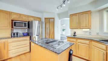 ู
ูุฒู (3 Bedrooms) | ุงูู
ูุดุฃุฉ ู
ู ุงูุฏุงุฎู