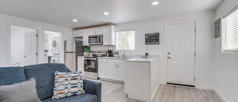 Apartment (1 Bedroom) | Interior