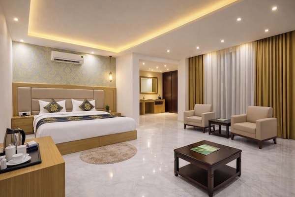 Hypo-allergenic bedding, soundproofing, free WiFi