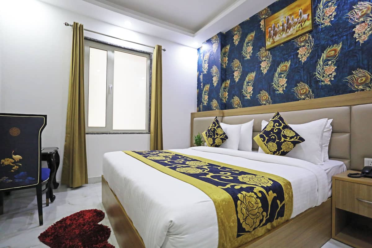 Hypo-allergenic bedding, soundproofing, free WiFi