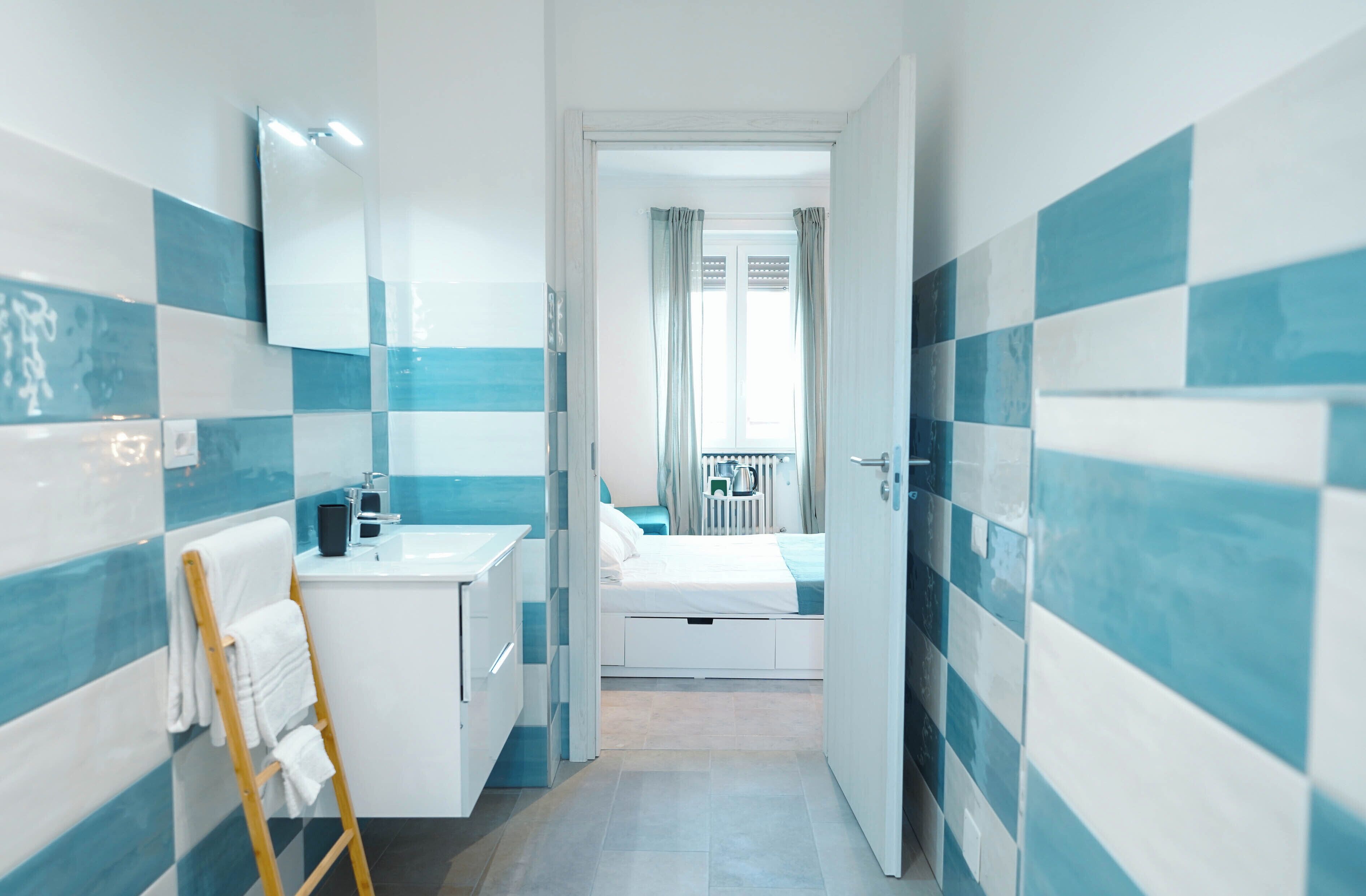 Departamento, 3 habitaciones | Baño | Regadera, secadora de cabello, toallas, jabón 